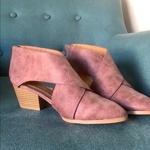 Qupid Cut Out  Booties